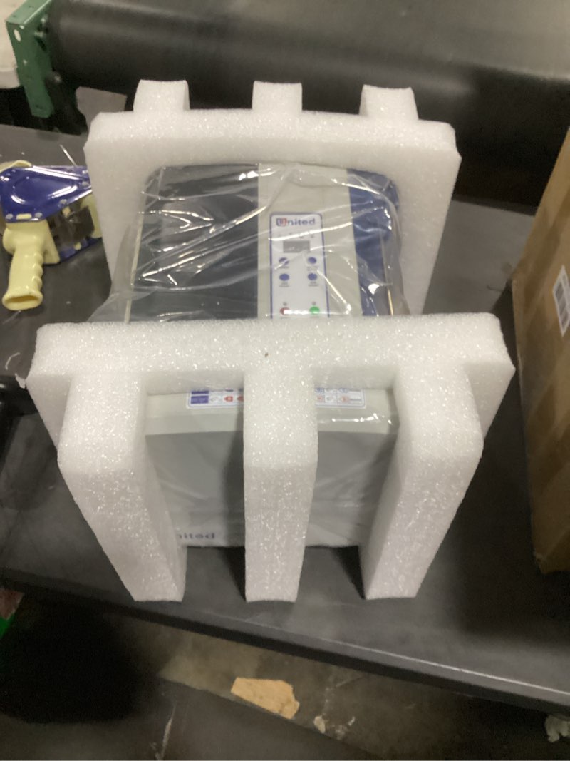 Condition photo showing Good Condition for united f100 automatic paper folding machine, 200 sheets, letter and legal size