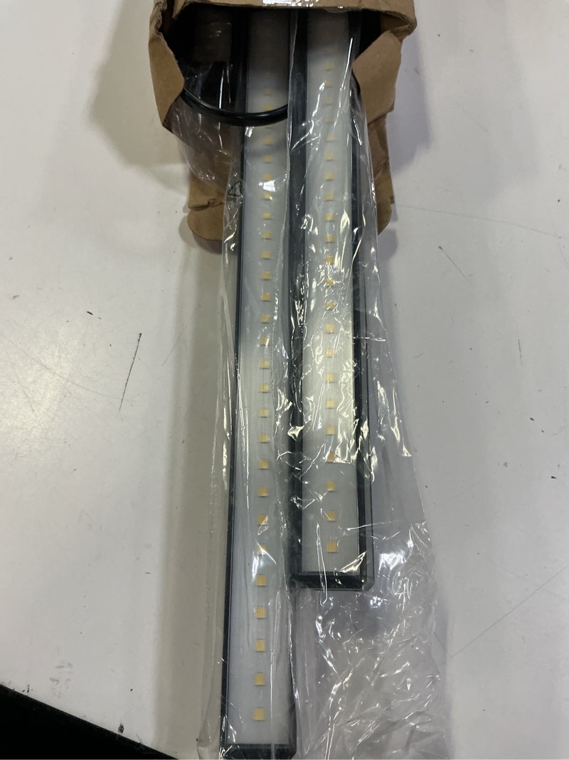 Condition photo showing Good Condition for vivosun t5 grow lights for indoor plants, 5000k full spectrum 60w (4 x 15w), 2ft led plant light strip with timer & dimming controller for seed starting, hydroponics, sgs compatible, linkable, 4-pack black 2ft-4 pack