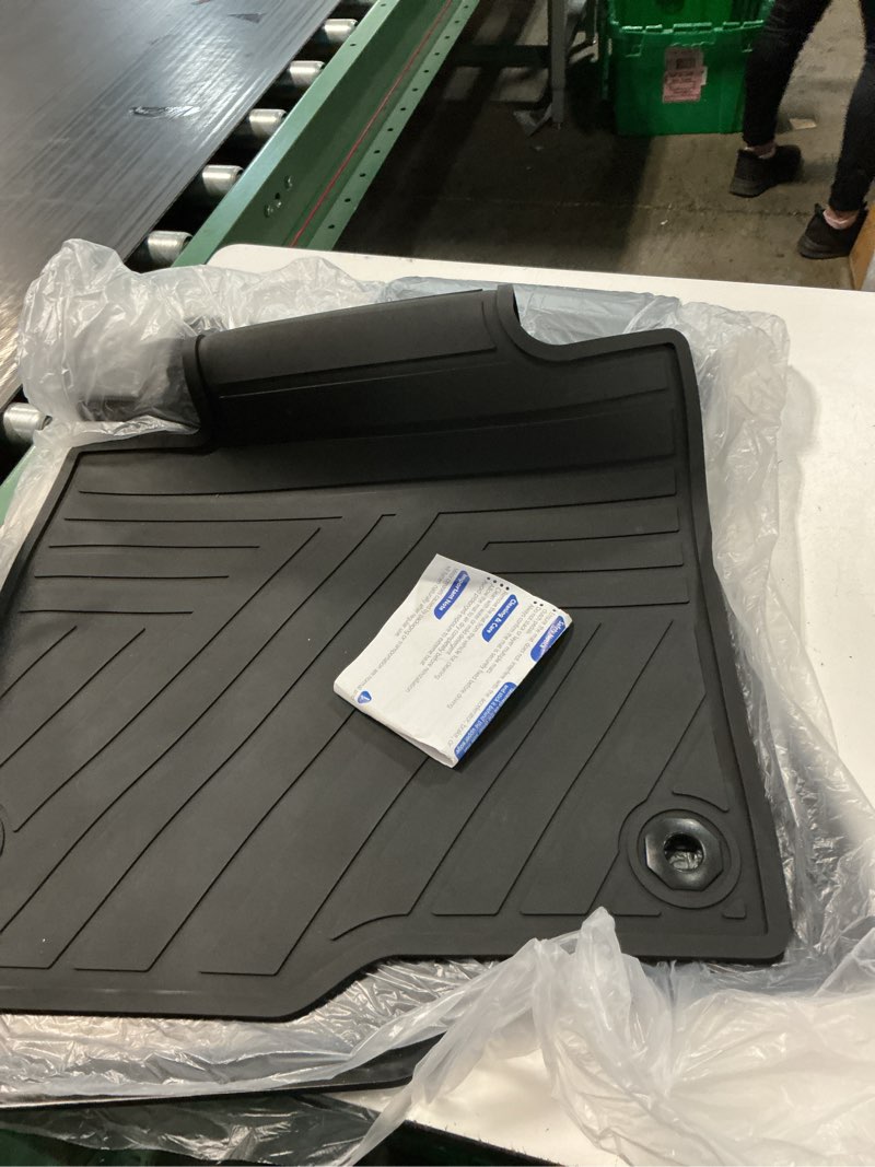 Condition photo showing Good Condition for floor mats fit for honda cr-v 2026 2025 2024 2023 (gasoline & hybrid & e:fcev), all weather custom fit heavy duty anti-slip car mats for crv, 1st & 2nd row black black for cr-v 2023-2026