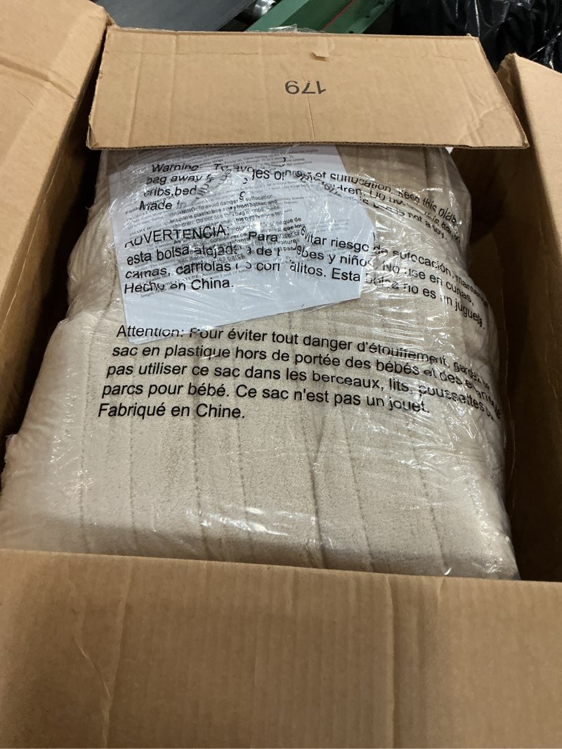 Condition photo showing New/Like New for Beautyrest Heated Blanket, Electric Blanket, Soft, Warm, Reversible Plush - Sherpa Heating Blanket with 20 Heat Settings, 1-10 hrs Timer Auto Shut Off, Machine Washable, Queen (90 inx84 in), Tan Tan Queen