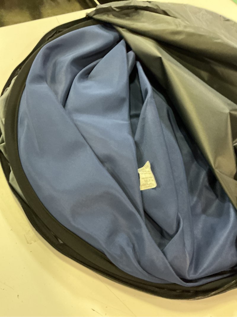 Condition photo showing Good Condition for blue gray pop up backdrop 3x5ft/1x1.5m, self-tape photography backdrops with carry bag collapsible portable background for auditions photoshoot tiktok youtube video live streaming 3 x 5 ft blue/gray