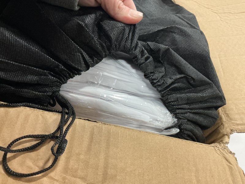 Condition photo showing New/Like New for 12 Packs 108 Inch White Round Tablecloth in Diameter, Washable Polyester Fabric Tablecloths, Wrinkle Resistant Table Cloth for Wedding Party Banquet Dining White 12 Pack - 108 Inch Round