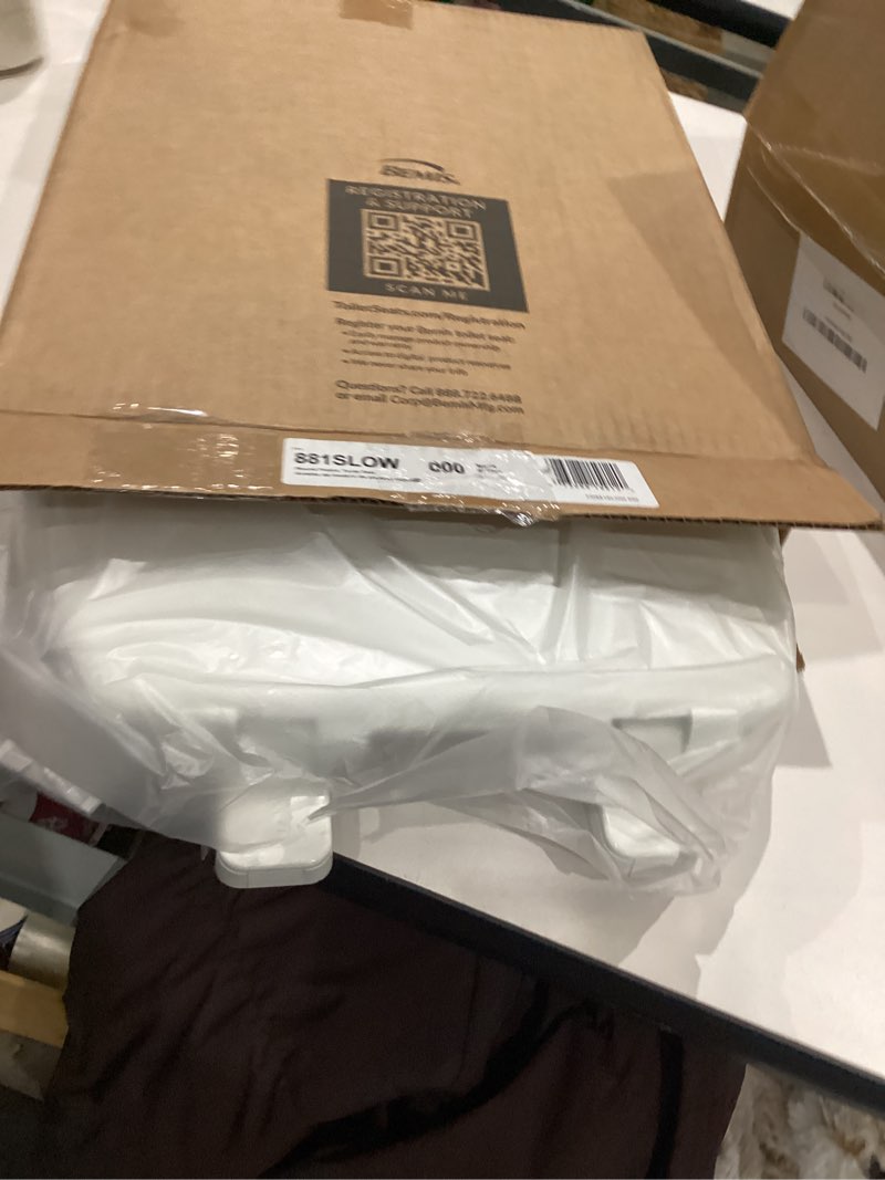 Condition photo showing Good Condition for mayfair little2big? round plastic toilet seat in white with sta-tite? seat fastening system? and whisper•close? hinge