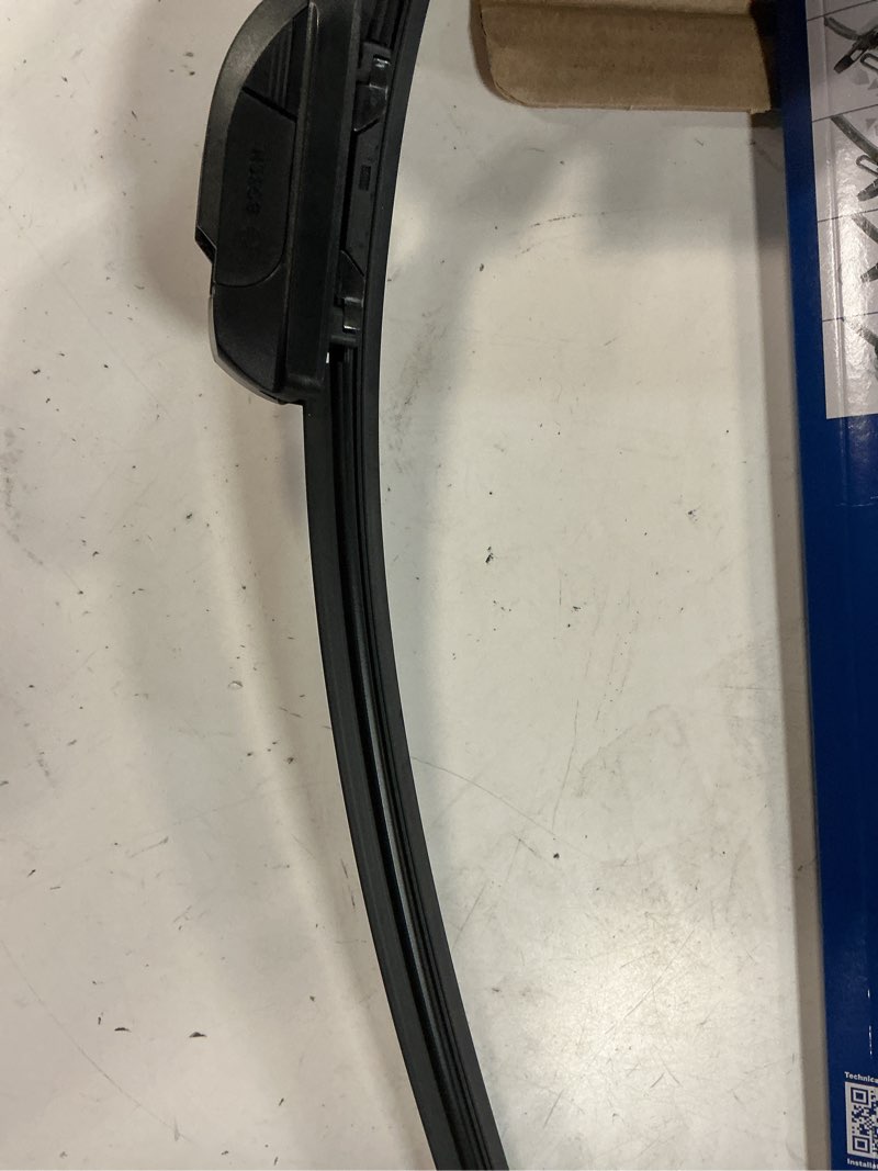 Condition photo showing Good Condition for bosch 26a16a icon beam wiper blades - driver and passenger side - set of 2 blades (26a & 16a)