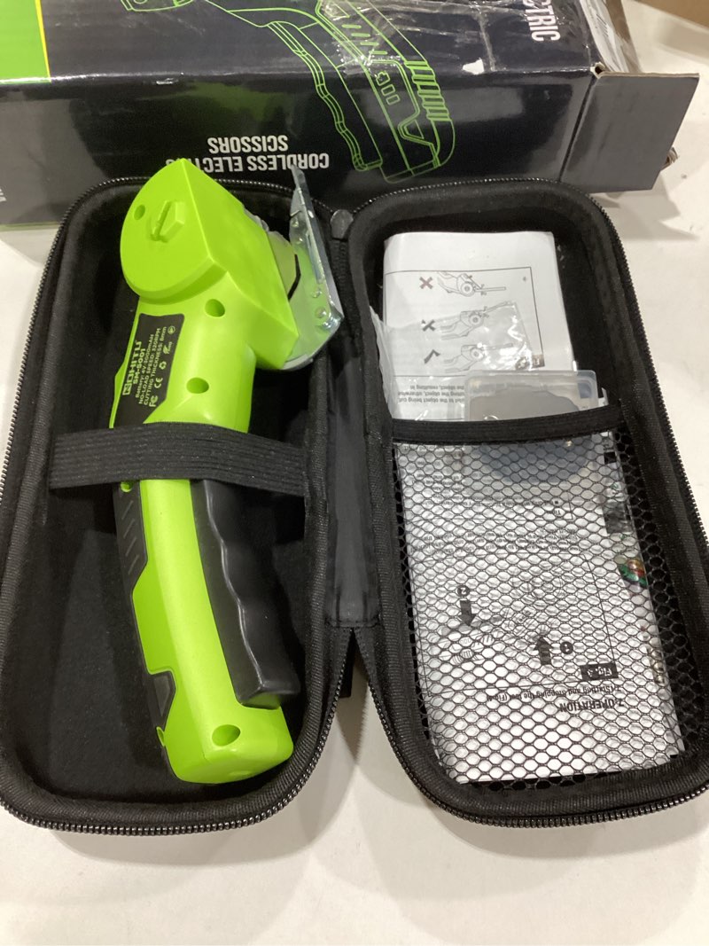 Condition photo showing Good Condition for Cordless Electric Scissors: 4V Rechargeable Rotary Cardboard Cutter, 3000mAh Battery, with LED Light, 2 Blades, Box Cutter for Fabric Carpet Carton Plastic Leather Cloth