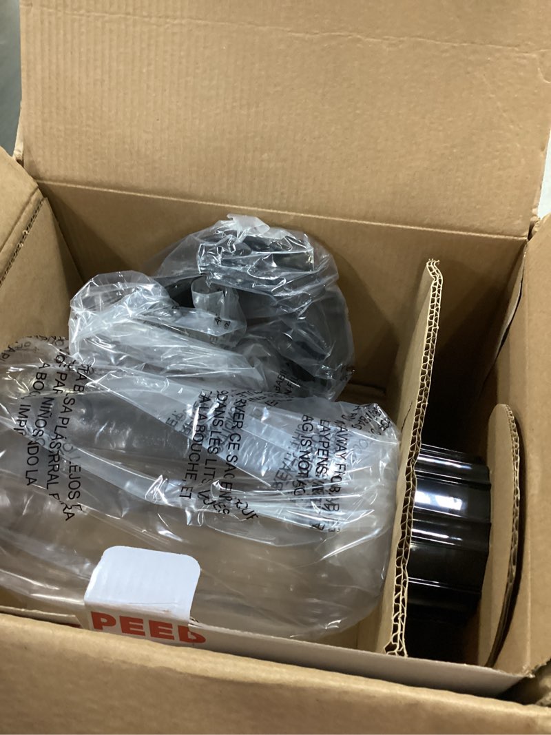 Condition photo showing Good Condition for BLACK+DECKER 10-Speed Countertop Blender, BL2010BP, 6-Cup Plastic Jar, Dishwasher-Safe, Stainless Steel, Suction Feet