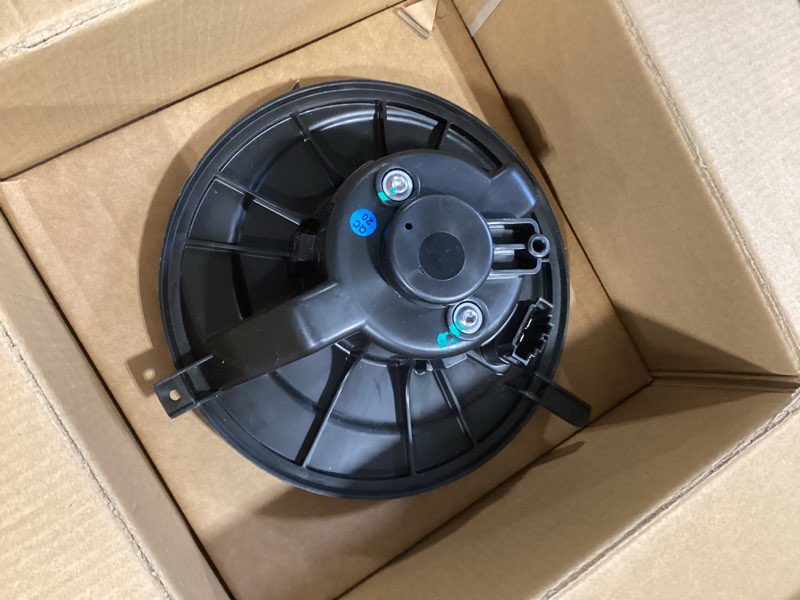 Condition photo showing Good Condition for hvac heater blower motor with fan fits for 2005 2006 2007 2008 2009 2010 2011 2012 2013 2014 volkswagen vw jetta tiguan passat rabbit cc eos gti golf ac blower motor fan replaces# 700182