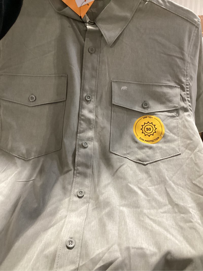 Condition photo showing Good Condition for BERNE APPAREL Men's Green Light weight Poplin Short sleeve Solid Button-down shirt (L )