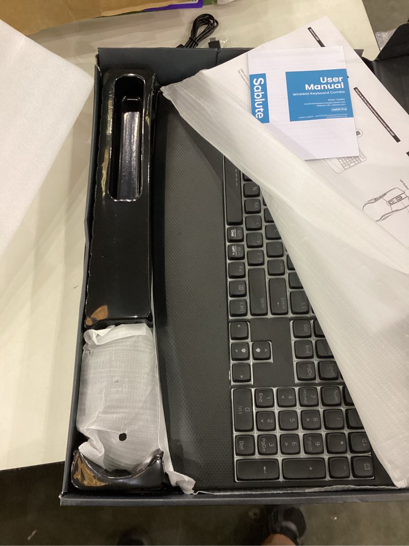 SABLUTE Wireless Keyboard and Mouse Combo, Rechargeable 4000mAh Light up Quiet Keyboard with Wrist R