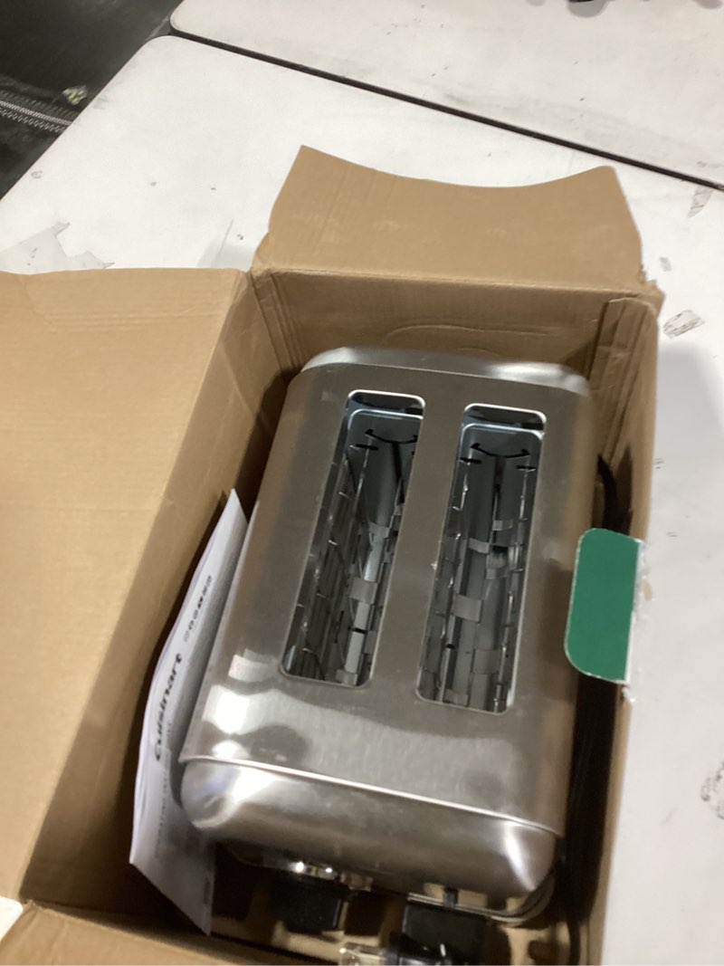 Condition photo showing New/Like New for Cuisinart CPT-160 Metal Classic 2-Slice Toaster, Brushed Stainless
