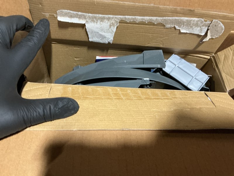 Condition photo showing As Is for Hot Wheels Toy Car Track Set, 3 Formula 1 Die-Cast Vehicles in 1:64 Scale: McLaren F1 Team, Alpine & VCARB, Sprint Race Circuit (Teams May Vary)