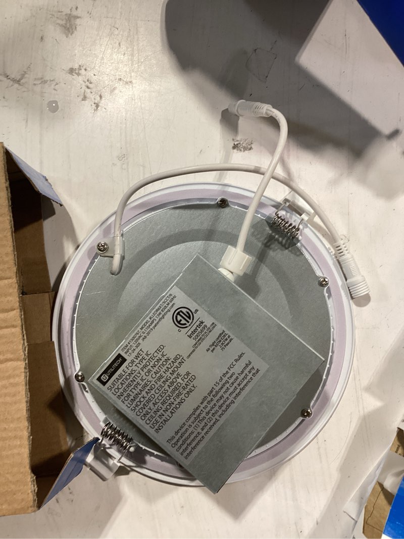 Condition photo showing Good Condition for utilitech white 6-in 850 -lumens switchable white round dimmable led canless wet rated recessed downlight