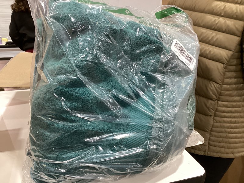 Superior Egyptian Cotton Pile Bath Towel Set of 2, Ultra Soft Luxury Towels, Thick Plush Essentials,