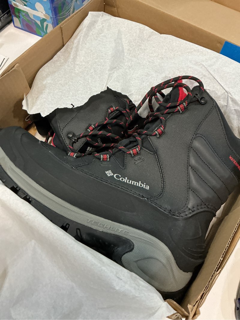 Condition photo showing New/Like New for columbia men's bugaboot iii snow boot 13 black/bright red