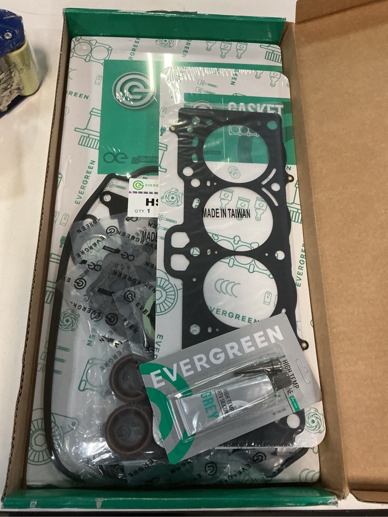 Condition photo showing New/Like New for Evergreen HS2015 Cylinder Head Gasket Set