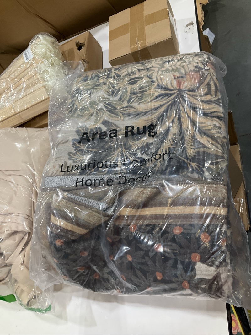 Condition photo showing New/Like New for garveehome forest rugs 6x9, brown green washable area rugs for living room 6x9, botanical low pile non slip stain resistance woodland rug for farmhouse, bedroom, dining room brown green 6' x 9' (rectangular)
