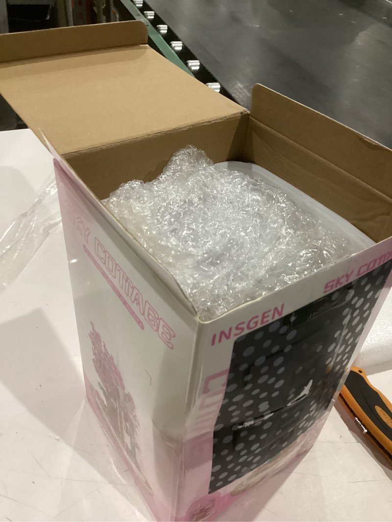 Condition photo showing Good Condition for Cherry Blossom Bonsai Tree House Building Flowers Set for Adults, 1382 Pcs Micro-Particle Ideas Sakura Tree Building Blocks, Complete with String Lights, Dust Cover, and Wooden Base