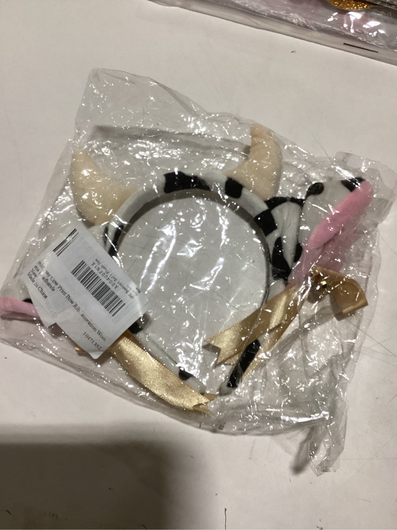 Condition photo showing Good Condition for Halloween Cow Ears Headband Milk Cow Horns Hair Hoops Bands Headpiece Women Animal Bow Ribbon Bells Hairband Xmas Festival Parade Masquerade Cosplay Dress Up Wedding Birthday Party Accessories