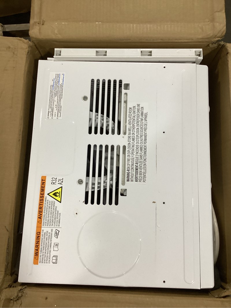 8,000 Btu Window Air Conditioner, Cools up to 350 square meters. Cooling, 3 Fan Speeds, Window Mount