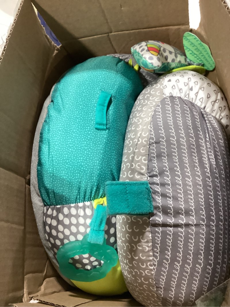 Infantino 2-in-1 Baby Floor Seat and Infant Positioner, Early Sitting Trainer with Engaging Toucan A