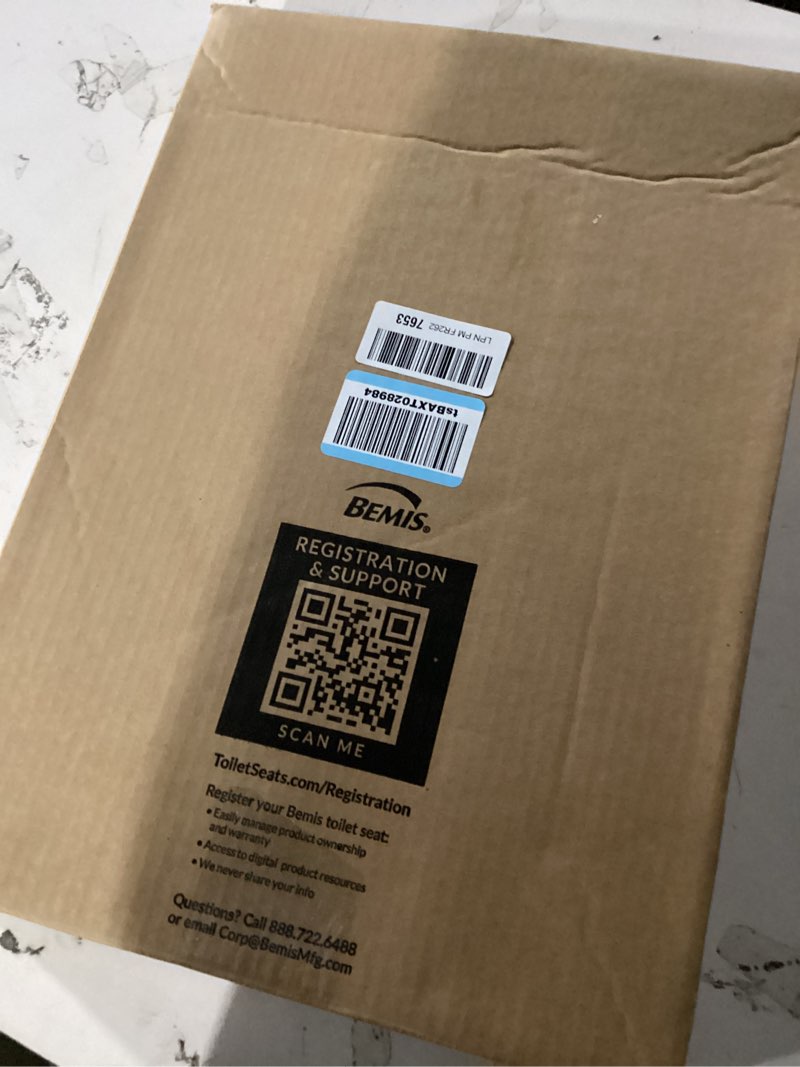 Condition photo showing New/Like New for mayfair 1847slow 000 kendall slow-close  removable enameled wood toilet seat that will never loosen  1 pack elongated - premium hinge  white