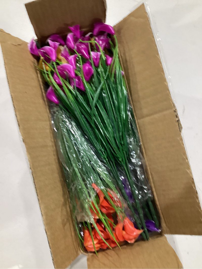 Condition photo showing New/Like New for turnmeon 20 bundles calla lily (400 heads) artificial flowers for outdoors, fake plants uv resistant faux plastic fake flowers for indoor planter porch gardens home summer cemetery decor(color mix) color mix 20p