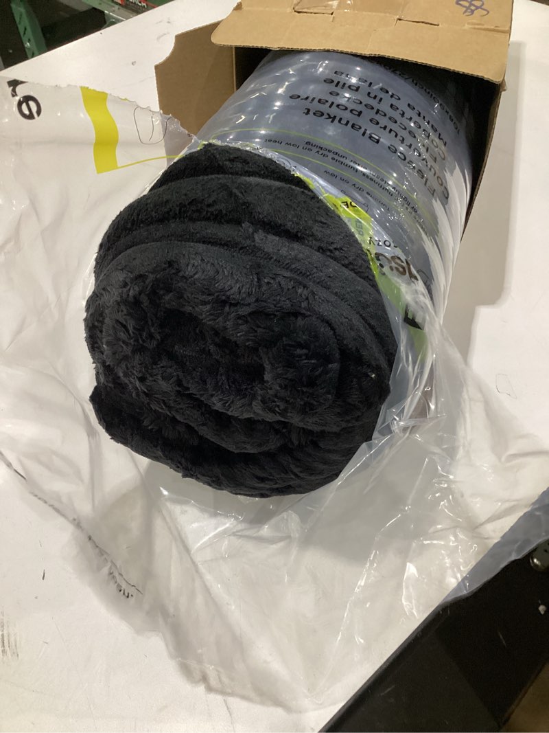 Condition photo showing Good Condition for bedsure gentlesoft king size blanket for bed - cozy soft blankets for women, cute large fleece throws for girls, black, 108x90 inches black king