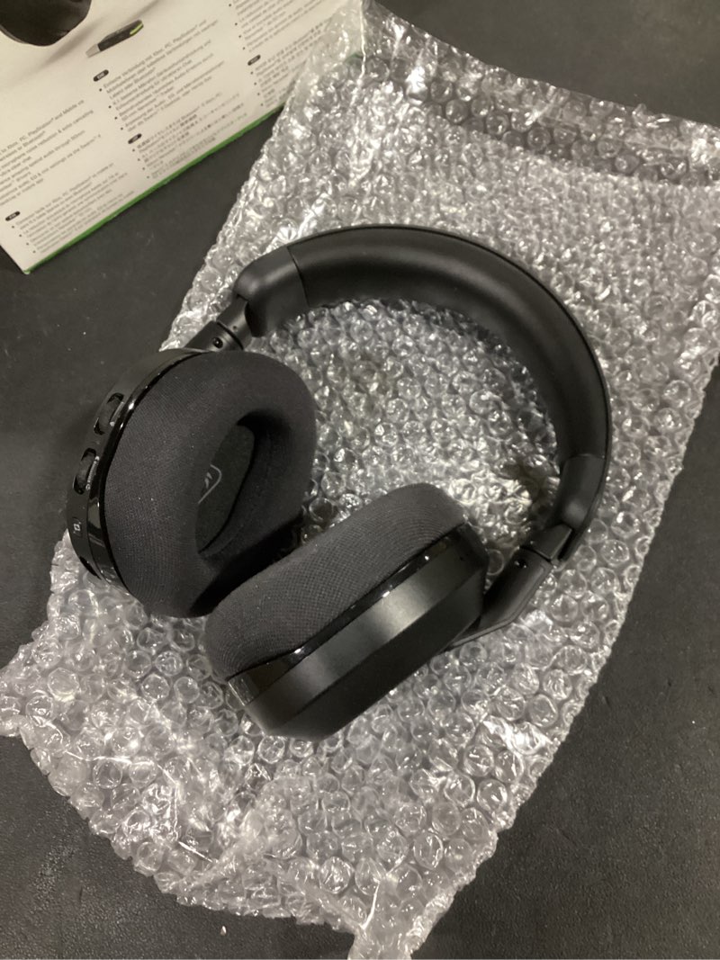 Condition photo showing As Is for Turtle Beach Stealth 600 Wireless Multiplatform Amplified Gaming Headset for Xbox Series X|S, Xbox One, PC, PS5, PS4 & Mobile – Bluetooth, 80-Hr Battery, Noise-Cancelling Mic – Black (Renewed) Black 600 GEN3