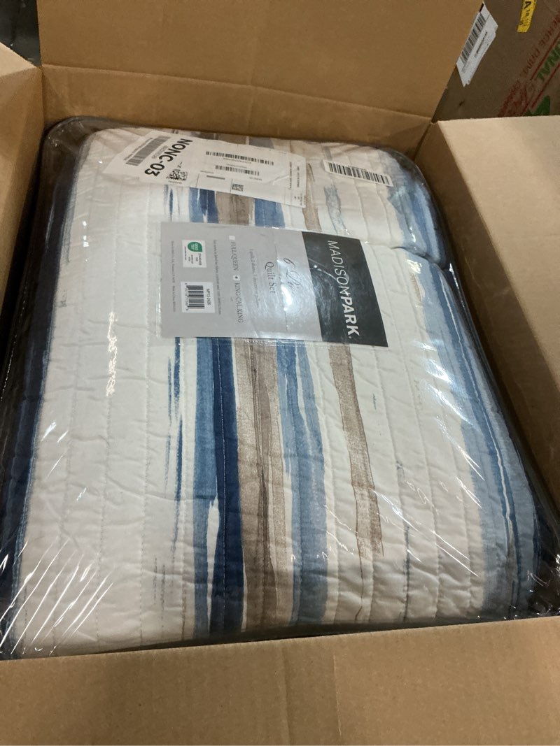 Condition photo showing Good Condition for Madison Park Quilt Set Cottage Coastal Design, 6 Piece Set - All Season, Coverlet Bedspread Lightweight Bedding Layer, Shams, Toss Pillows, King/Cal King(104"x94"), Blue/White