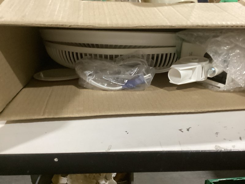 Condition photo showing Good Condition for Lasko 2520 Oscillating Stand Fan,White 16 Inch