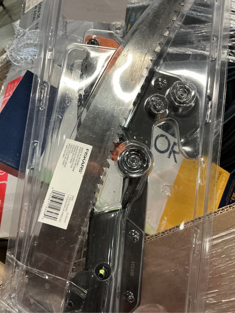 Condition photo showing Good Condition for fiskars power-lever steel curved extendable tree pruner