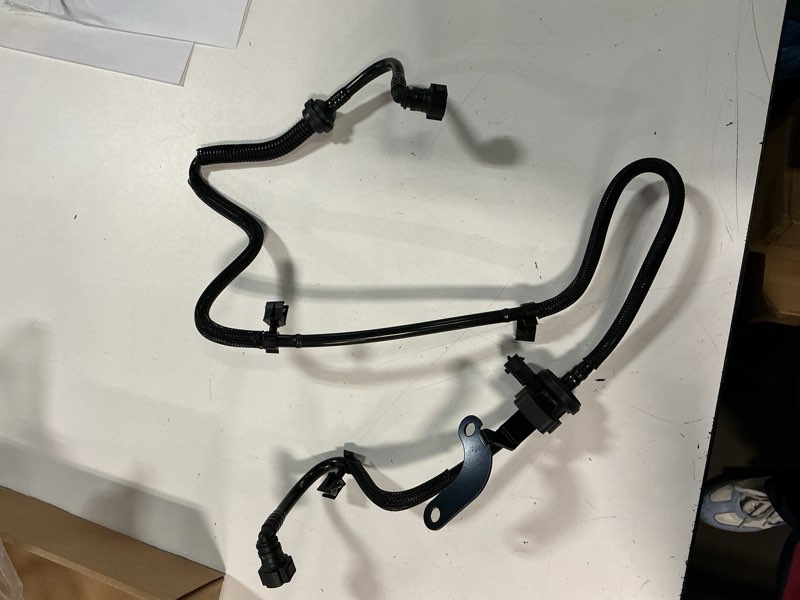 Condition photo showing Good Condition for vapor canister purge valve solenoid for ford focus 2013 2014 2015 2016 2017 2018 2.0l 2.3l l4 replaces bv6z-9d289-e bv6z9d289e bv6z-9d289-d bv6z9d289d cp940 pv964