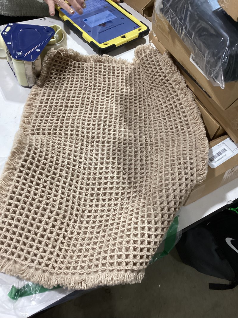 Condition photo showing Good Condition for Waffle Bath Mat, Boho Bathroom Rugs Non Slip Washable Super Absorbent Quick Dry Farmhouse Bathroom Decor, 30"x20" Khaki Khaki 1'8" x 2'6" (Rectangular)