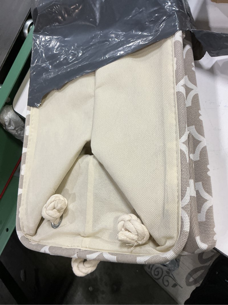 Condition photo showing Good Condition for Bone Dry 6192 Pet Storage Collection Lattice Paw Print, Medium Rectangle, Stone Stone Medium Rectangle