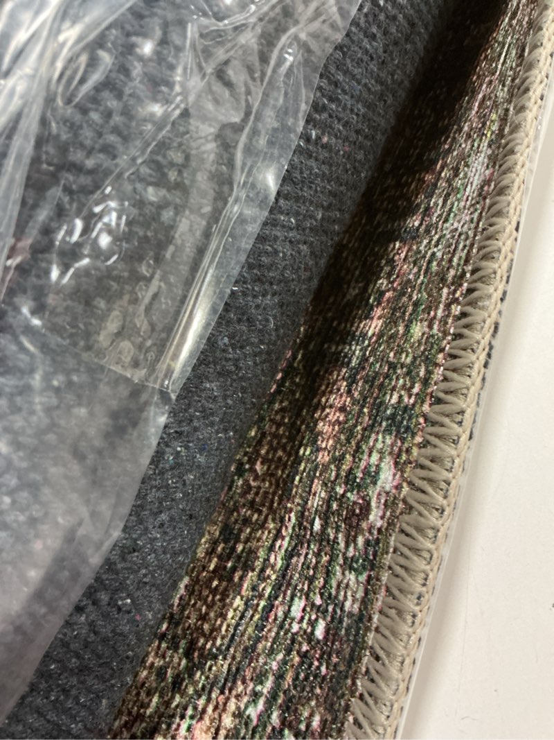 Condition photo showing Good Condition for Georgie GER-10 Moss / Bark Area Rug