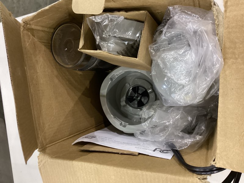 Personal smoothie blender