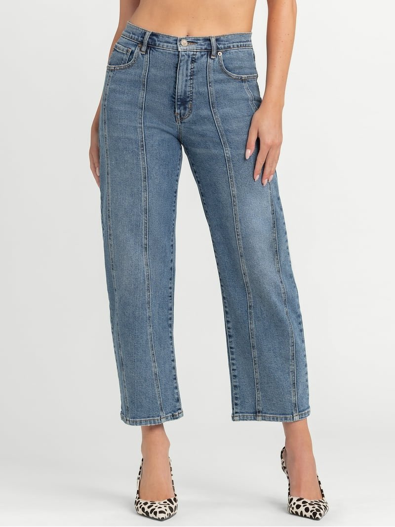 Jessica Simpson Women's and Women's Plus Myrtle Barrel Leg Jeans Size 16