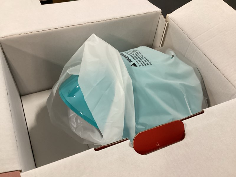 Condition photo showing Good Condition for Bird Feeder with Camera Solar Powered: Smart Bird Feeders for Outdoors Garden with AI Identify Auto Capture 2K HD Bird House with Camera Outside WiFi Live View Birdfeeder Cam Gift for Birds Lover