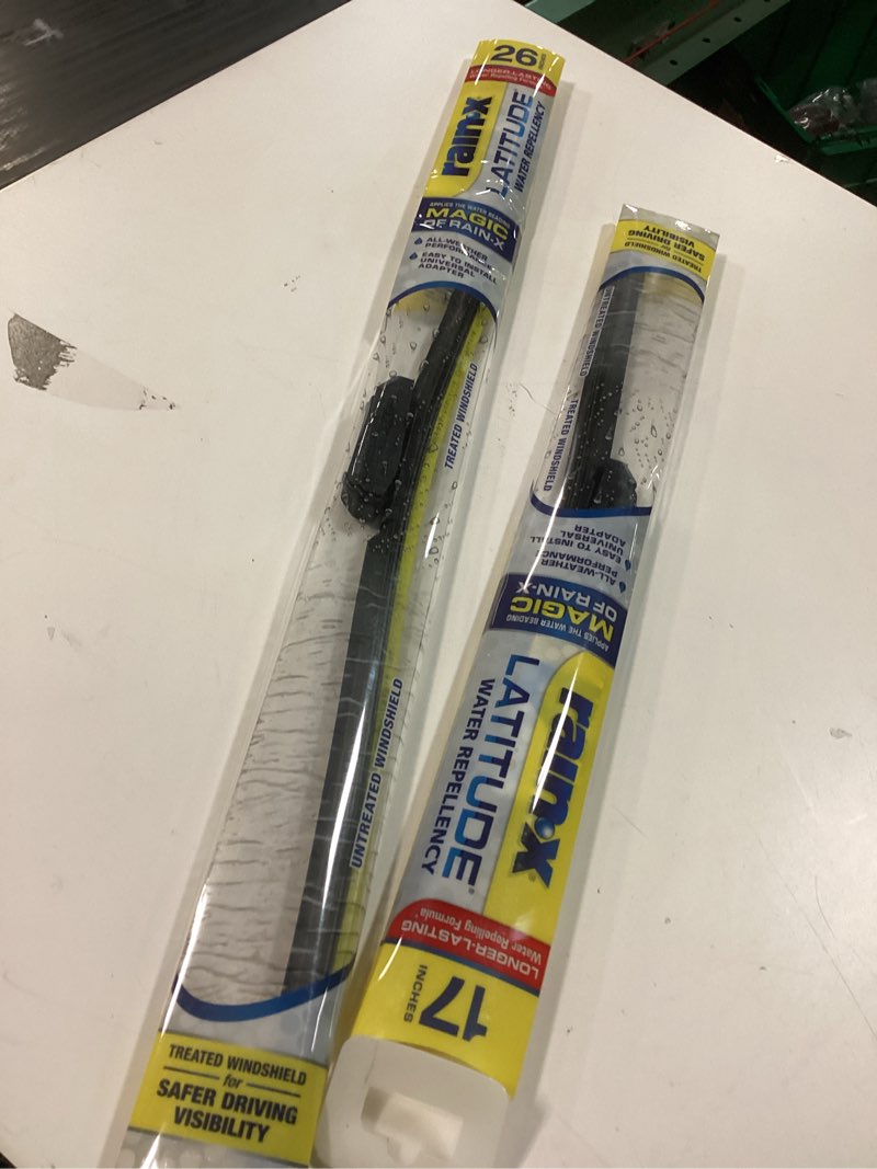 Condition photo showing Good Condition for Rain-X 810160 Latitude 2-In-1 Water Repellent Wiper Blades, 24" and 19" Windshield Wipers (Pack Of 2), Automotive Replacement Windshield Wiper Blades With Patented Rain-X Water Repellency Formula 24" and 19" Latitude