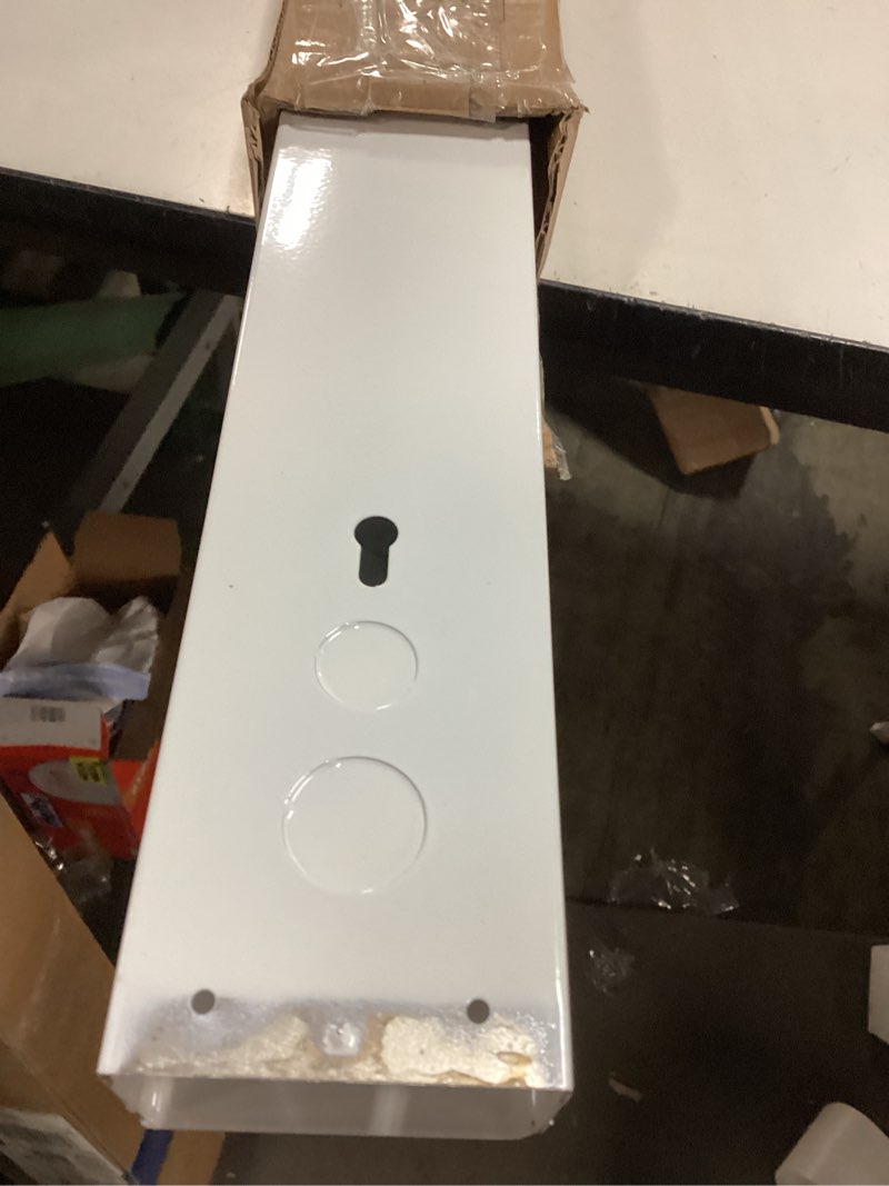 Condition photo showing Good Condition for Lithonia Lighting 2 Light LED Strip Light, 4 Foot LED Ceiling Lighting Fixture, 4500 Lumens, 4000K, 80CRI, 35W, Kitchen and Garage Use (MNSL L48 2LL MVOLT 40K 80CRI M6)