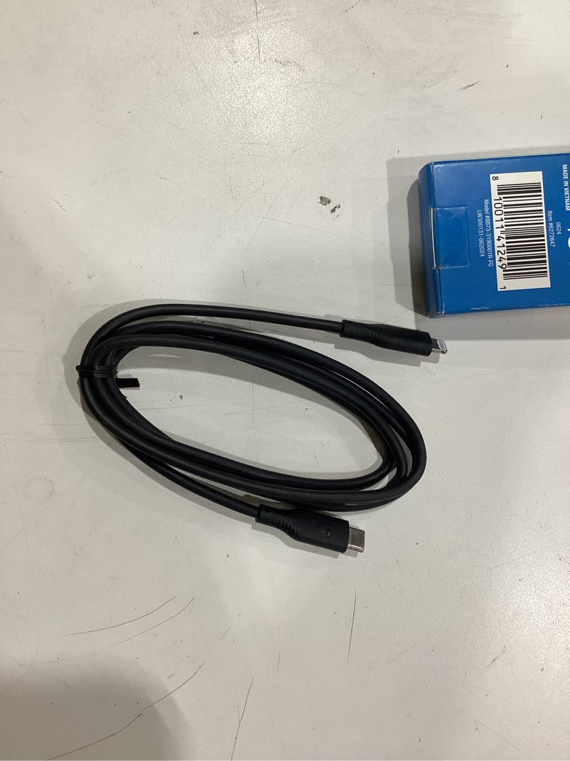 Condition photo showing Good Condition for utilitech 4-ft lightning black cable