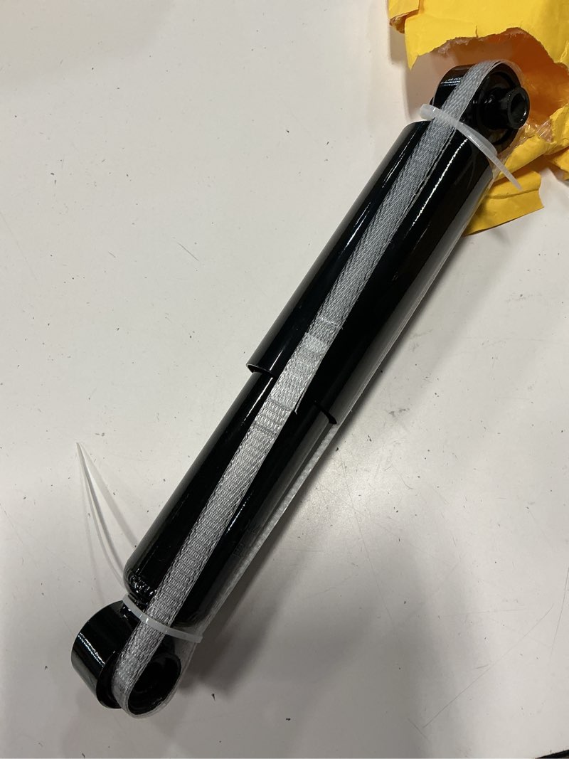 Condition photo showing Good Condition for eccpp 2x rear shocks absorbers for hyundai for kia 2011-2016 for hyundai elantra,2014-2018 for kia forte,2014-2018 for kia forte5,2012-2017 for kia rio 554384 shocks sets auto struts
