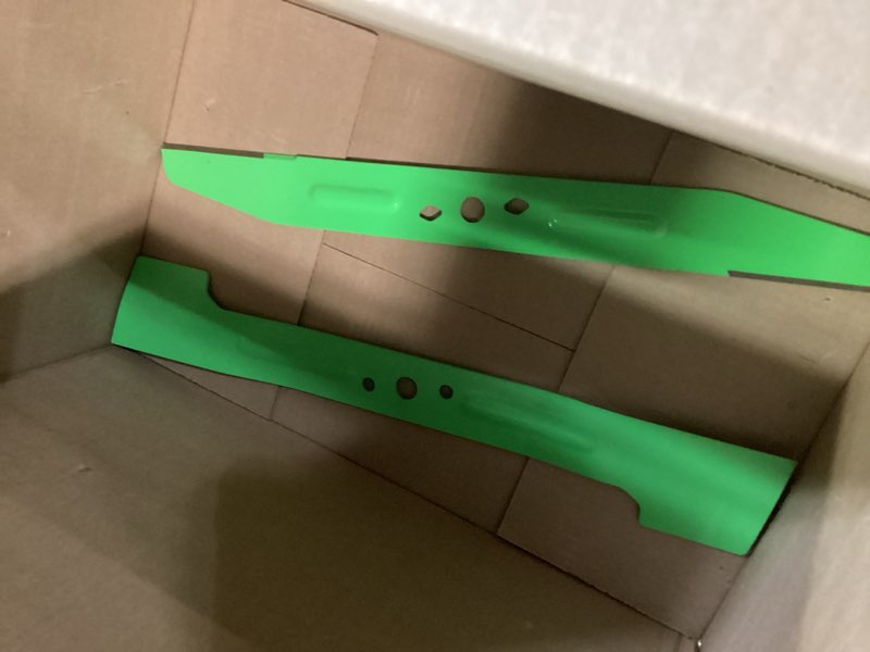 Condition photo showing Good Condition for summercool 21" lawn mower blade replace for ego lm2130,lm2130sp,lm2156sp,lm2135sp,lm2133,lm2150sp mower parts,ab2102d high-lift bagging blades set 21 inch,green ab2102d-green