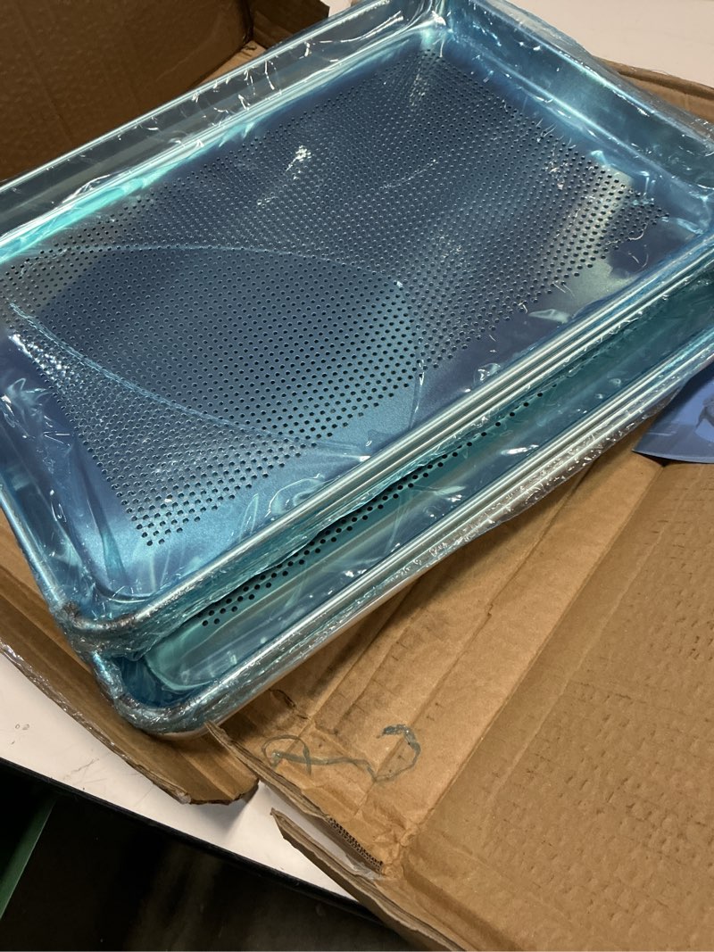 Condition photo showing Good Condition for 6 pack half size 18" x 13" aluminum baking sheet pan perforated, commercial bakery equipment cookie sheets, nsf approved baking tray 6pack perforated half size 18"×13"