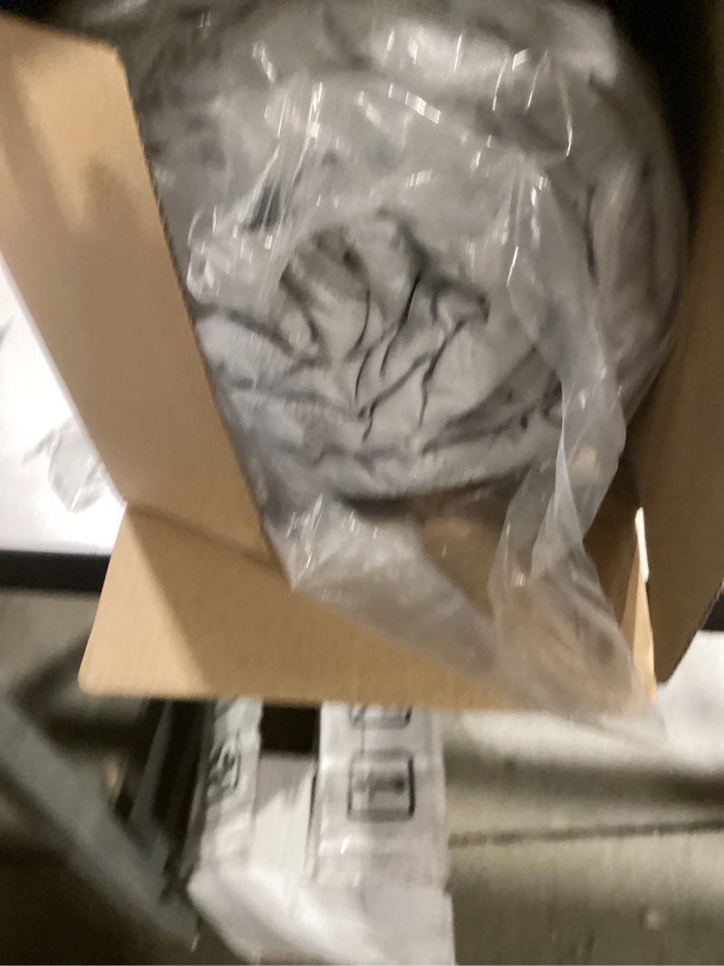 Condition photo showing Good Condition for Bedsure Quilts Queen Size - Lightweight Bedspreads Queen Size with Basket Weave Pattern, Soft Quilt Bedding, Light Grey Comforter Coverlet for All Seasons (90" x 96") Queen / Full (90" x 96") 06 - Light Grey