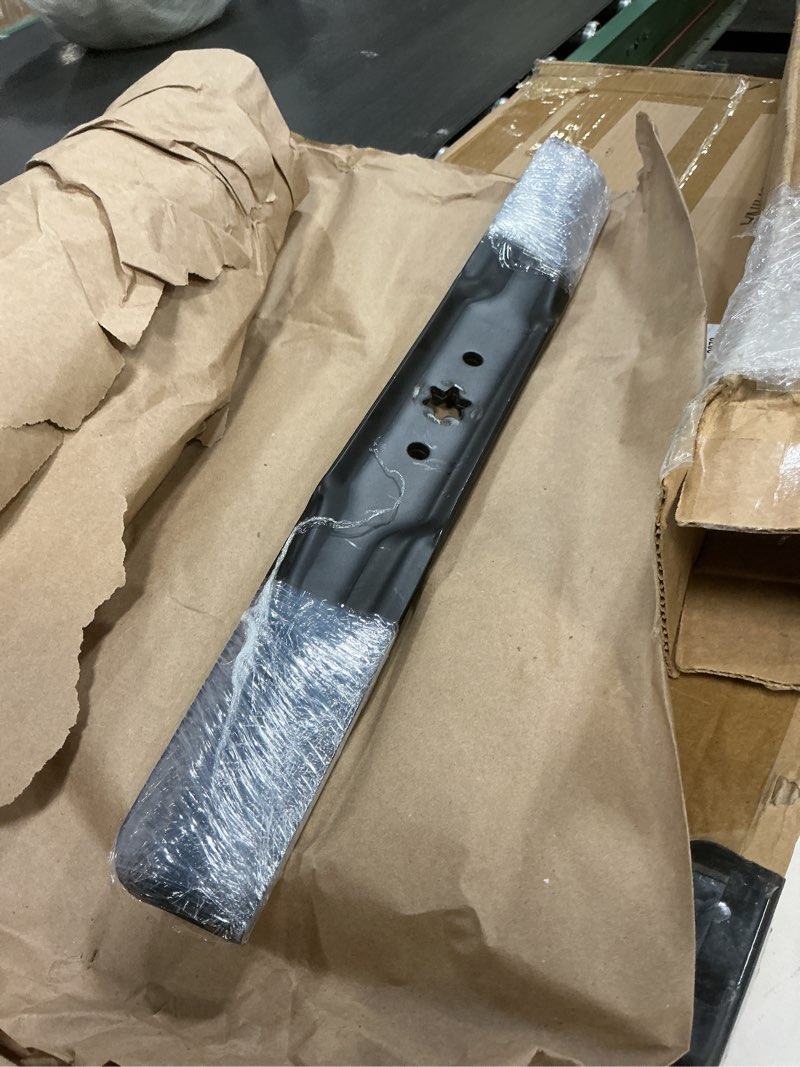 Condition photo showing Good Condition for Troy-Bilt 490-110-Y108 42 in. High-Lift Blade, Black