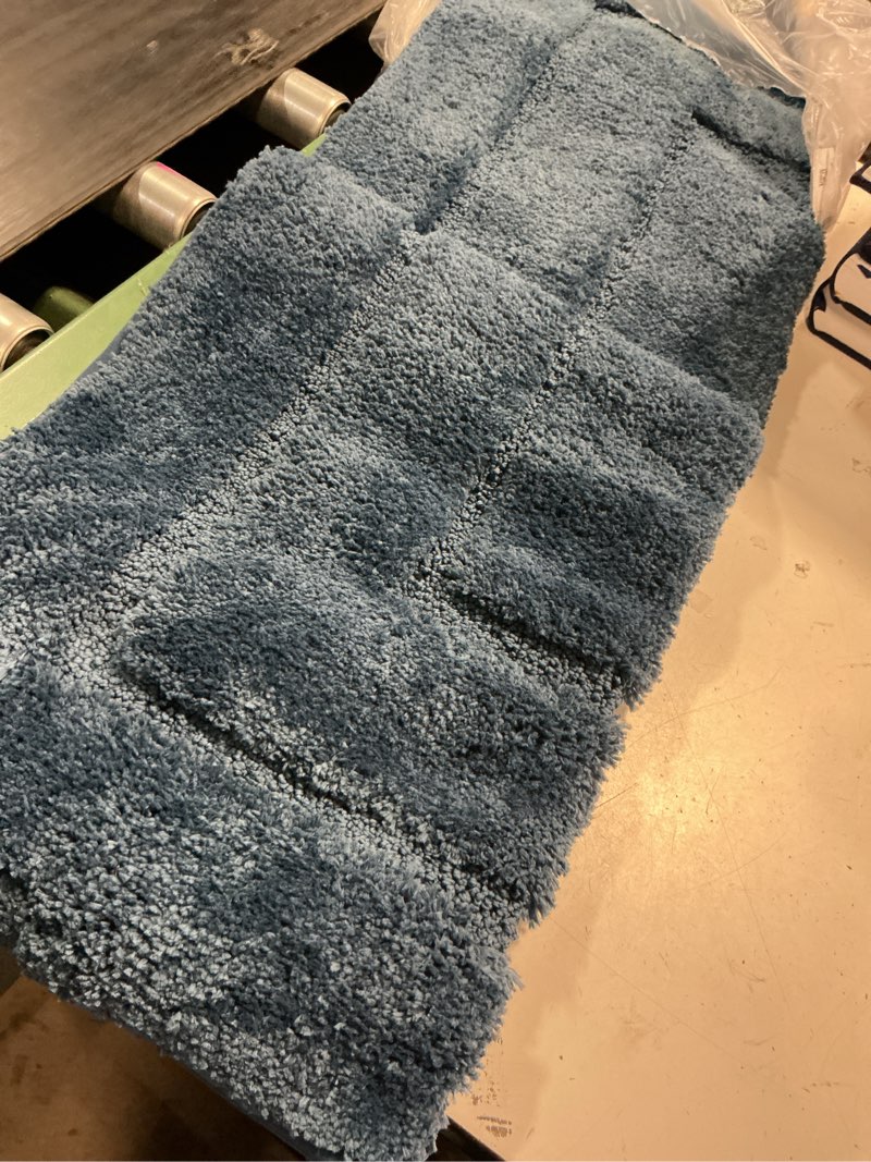 Condition photo showing Good Condition for buganda microfiber bathroom rugs 36x24, soft shaggy absorbent bath rugs | navy, shaggy shower carpet, machine wash dry bath mats for bathroom floor, tub and shower, home decor accessories