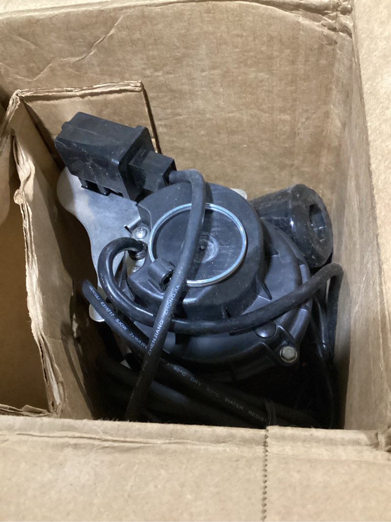 Condition photo showing New/Like New for Wayne 3/4 HP Heavy Duty Submerisble Cast Iron and Stainless Steel Sump Pump with NEW Switch - Removes up to 5,490 Gallons of Water Per Hour NEW 3/4 HP Stainless Steel Sump Pump