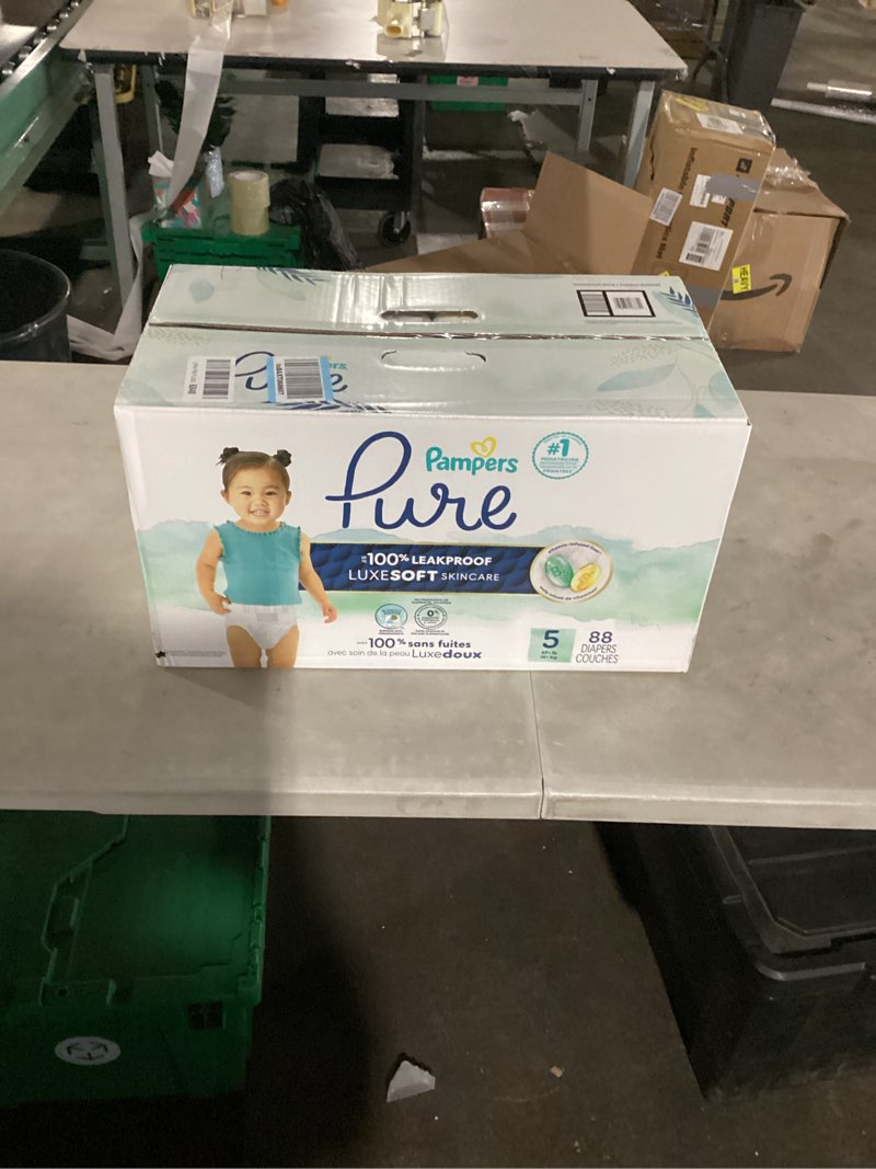 Condition photo showing New/Like New for pampers pure protection diapers pack - size 5 - 88ct: 27+ lbs, wetness indicator, hypoallergenic, chlorine-free