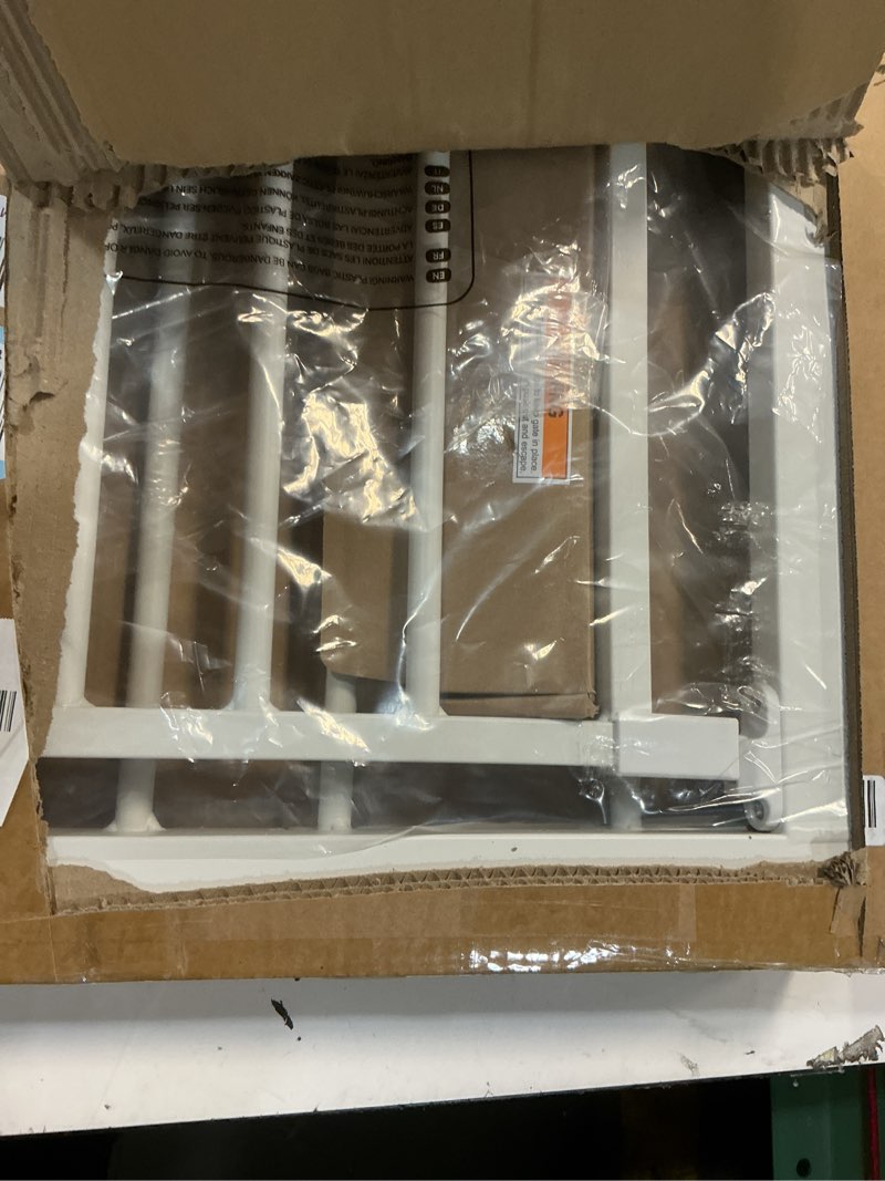 Condition photo showing Good Condition for BABELIO Safety Gate Door Fits for Stairs, Narrow and Wide Doorways with Auto Close, Easy Install, No Drilling, Pressure Mounted for Baby, Child, Pets, Dog/Puppy, 26''-40'', White White 30"Tall 26"-40" Wide